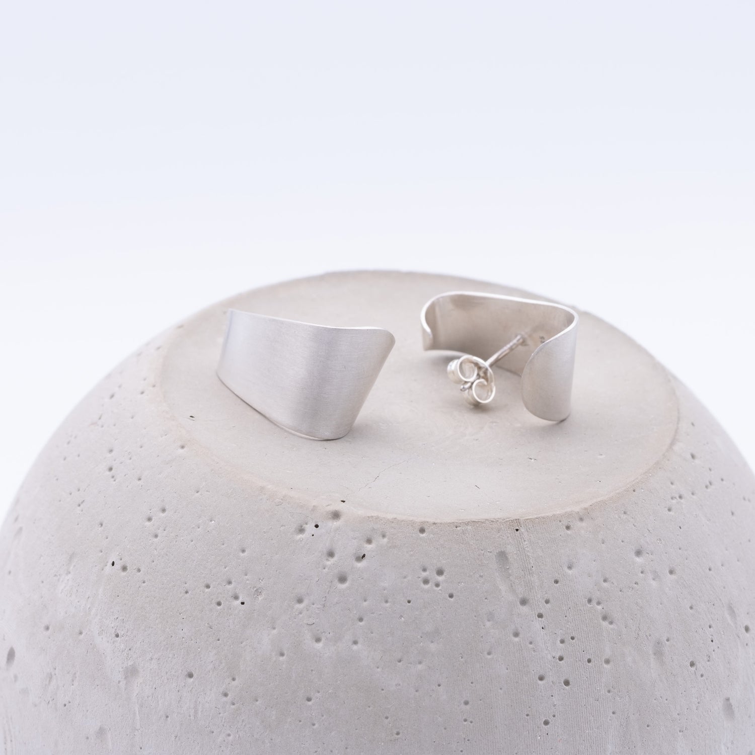 silver minimal conteporary earrings
